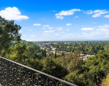 3782 Berry Drive - Photo Thumbnail 12