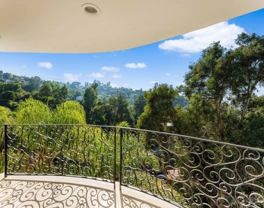 3782 Berry Drive - Photo Thumbnail 34