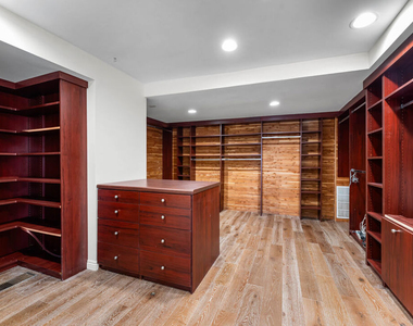 3782 Berry Drive - Photo Thumbnail 25