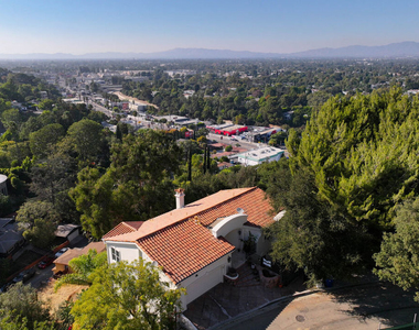 3782 Berry Drive - Photo Thumbnail 36