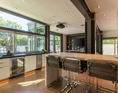 8538 Eastwood Road - Photo Thumbnail 33