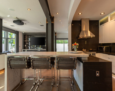 8538 Eastwood Road - Photo Thumbnail 34