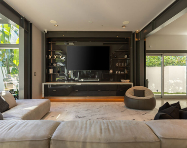 8538 Eastwood Road - Photo Thumbnail 40