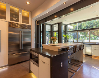 8538 Eastwood Road - Photo Thumbnail 38