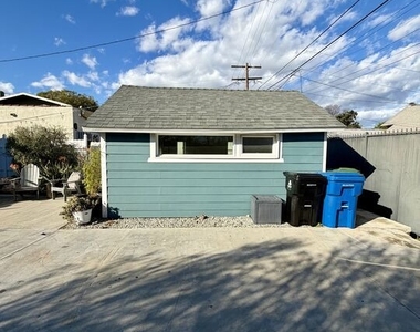 3826 S Harvard Boulevard - Photo Thumbnail 9