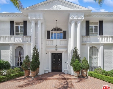 717 N Rodeo Drive - Photo Thumbnail 3