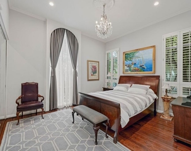 717 N Rodeo Drive - Photo Thumbnail 21