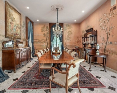 717 N Rodeo Drive - Photo Thumbnail 5
