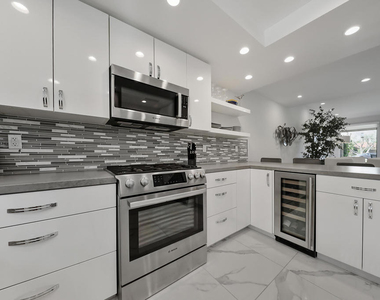 88 La Ronda Drive - Photo Thumbnail 7