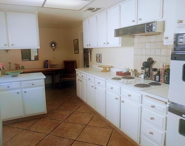 69940 Los Cocos Court - Photo Thumbnail 9