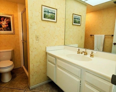 69940 Los Cocos Court - Photo Thumbnail 19