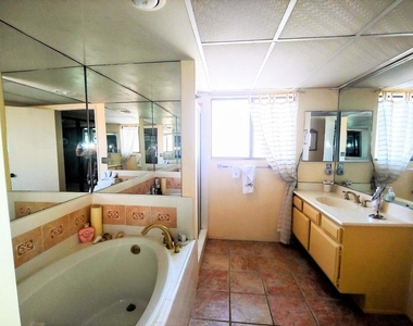 69940 Los Cocos Court - Photo Thumbnail 26