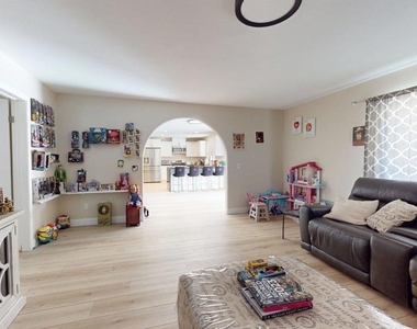 68645 Panorama Road - Photo Thumbnail 12