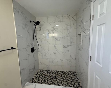 904 4th Street - Photo Thumbnail 10