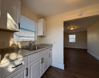 904 4th Street - Photo Thumbnail 21