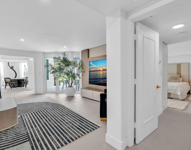 120 Se 5th Avenue - Photo Thumbnail 3