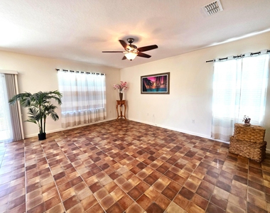 1440 Lexington Square Sw - Photo Thumbnail 16