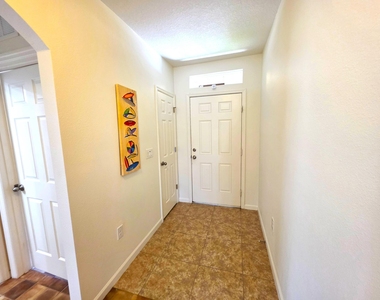 1440 Lexington Square Sw - Photo Thumbnail 1