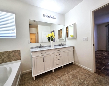 1440 Lexington Square Sw - Photo Thumbnail 23