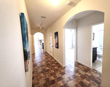 1440 Lexington Square Sw - Photo Thumbnail 3