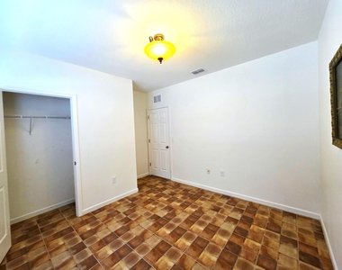 1440 Lexington Square Sw - Photo Thumbnail 35