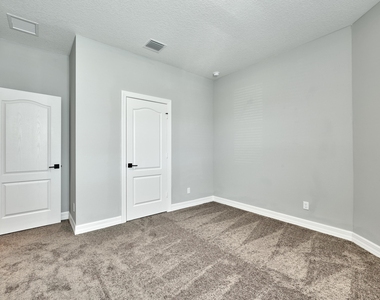 1810 Celebration Drive - Photo Thumbnail 34