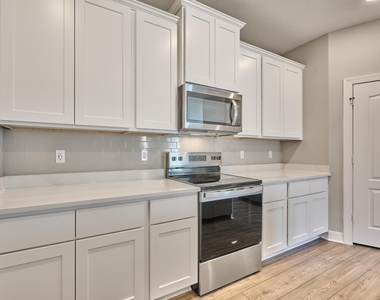 1810 Celebration Drive - Photo Thumbnail 23