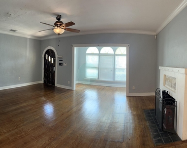 619 37th Street - Photo Thumbnail 16