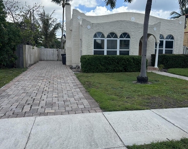 619 37th Street - Photo Thumbnail 9