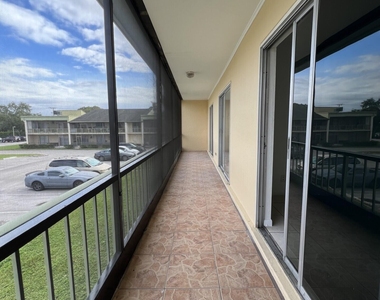 4129 Nw 88th Avenue - Photo Thumbnail 10