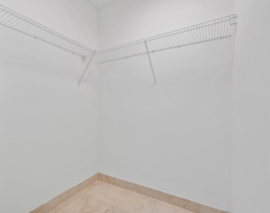 3630 Gardens Parkway - Photo Thumbnail 15