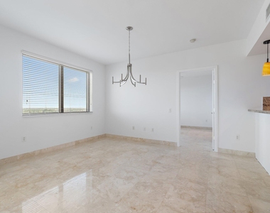 3630 Gardens Parkway - Photo Thumbnail 6