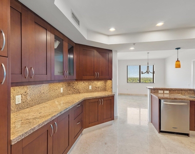 3630 Gardens Parkway - Photo Thumbnail 9