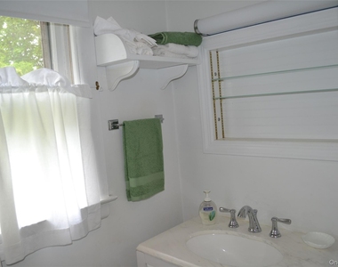 34a Sag Harbor Road - Photo Thumbnail 11