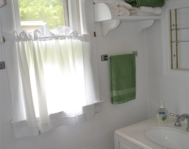 34a Sag Harbor Road - Photo Thumbnail 2