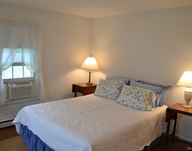 34a Sag Harbor Road - Photo Thumbnail 4