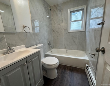 210 Wellington Street - Photo Thumbnail 11