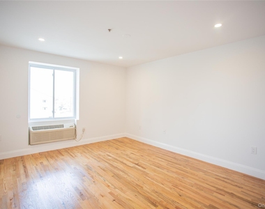 10 Franklin Boulevard - Photo Thumbnail 10