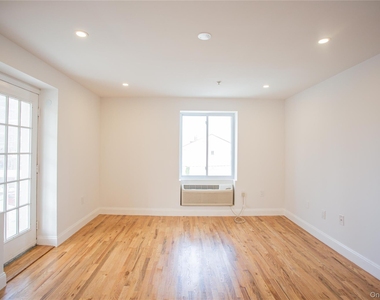 10 Franklin Boulevard - Photo Thumbnail 7