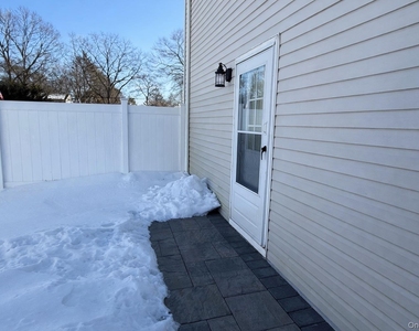 2129 Julia Goldbach Avenue - Photo Thumbnail 11