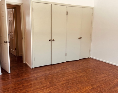 881 Albany Post Road - Photo Thumbnail 13