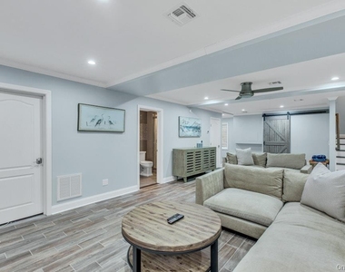 300 Fiddler Lane - Photo Thumbnail 25