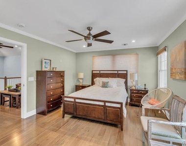 300 Fiddler Lane - Photo Thumbnail 14