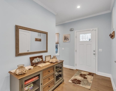 300 Fiddler Lane - Photo Thumbnail 9