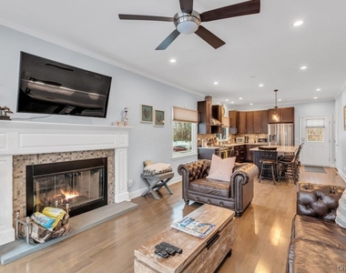 300 Fiddler Lane - Photo Thumbnail 8