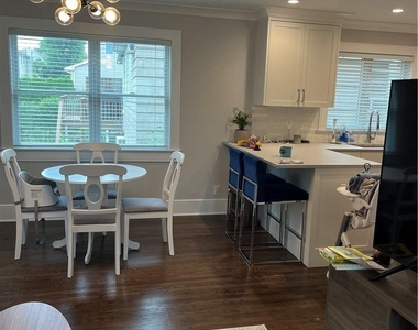 68 Henry Avenue - Photo Thumbnail 6