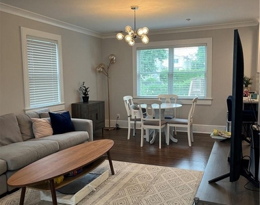 68 Henry Avenue - Photo Thumbnail 5