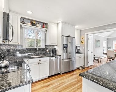 79 E Tiana Road - Photo Thumbnail 12