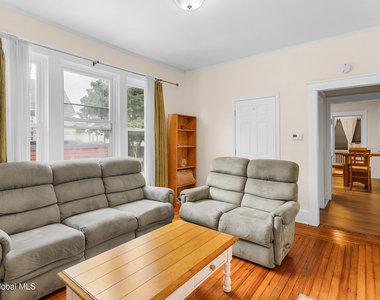 2209 15th Street - Photo Thumbnail 1