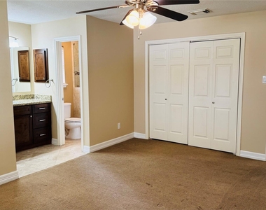 3310 Glen Spring Drive - Photo Thumbnail 12